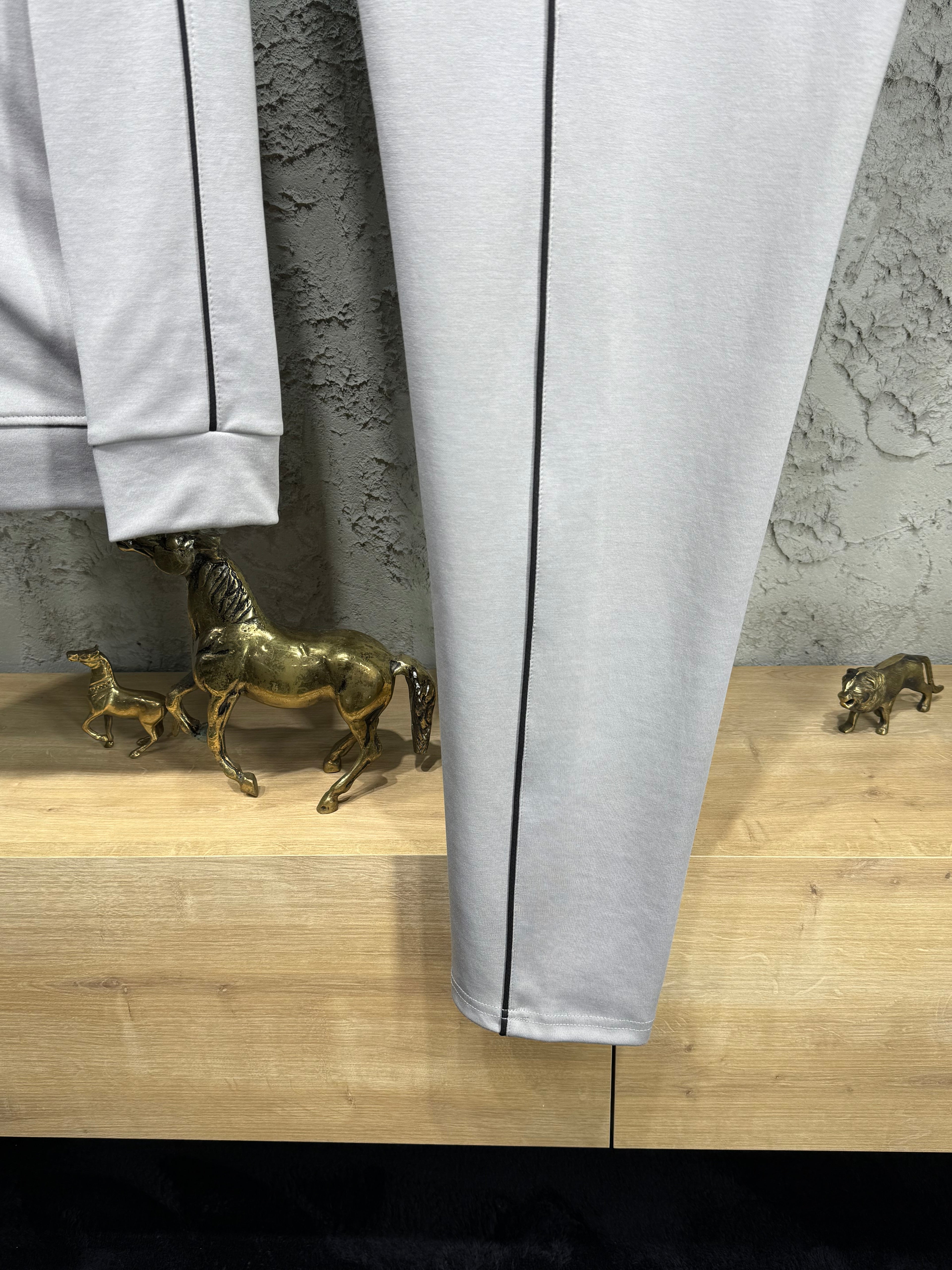 Ralph Lauren Erkek Açık Gri Fermuarlı Eşofman Takımı – Nakış Logo Detaylı Premium Model
