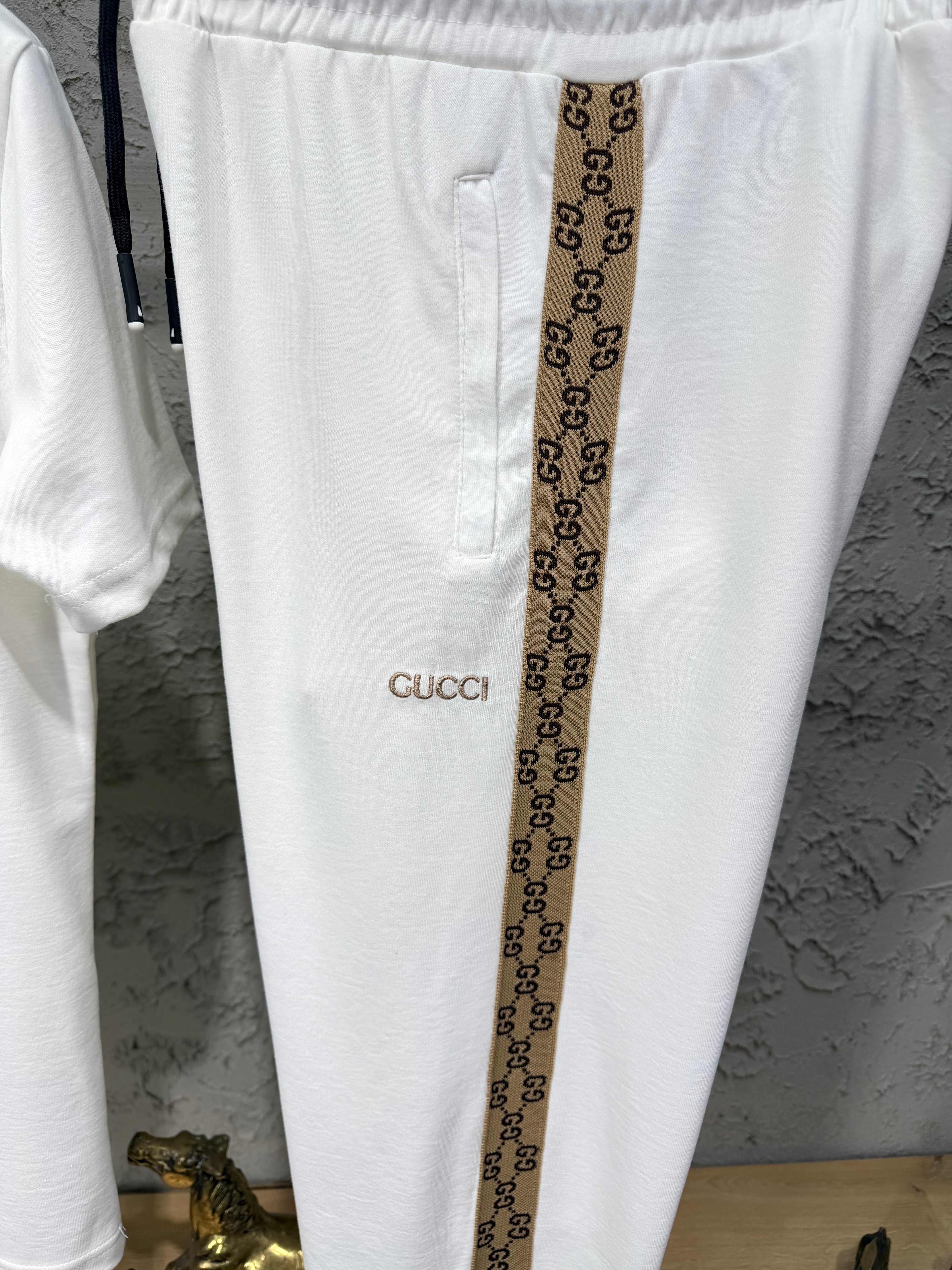 Gucci Örme Yaka Beyaz T-shirt & Eşofman Takımı